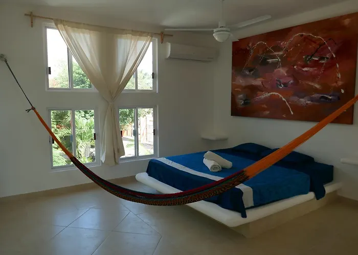 Orange Aparthotel *